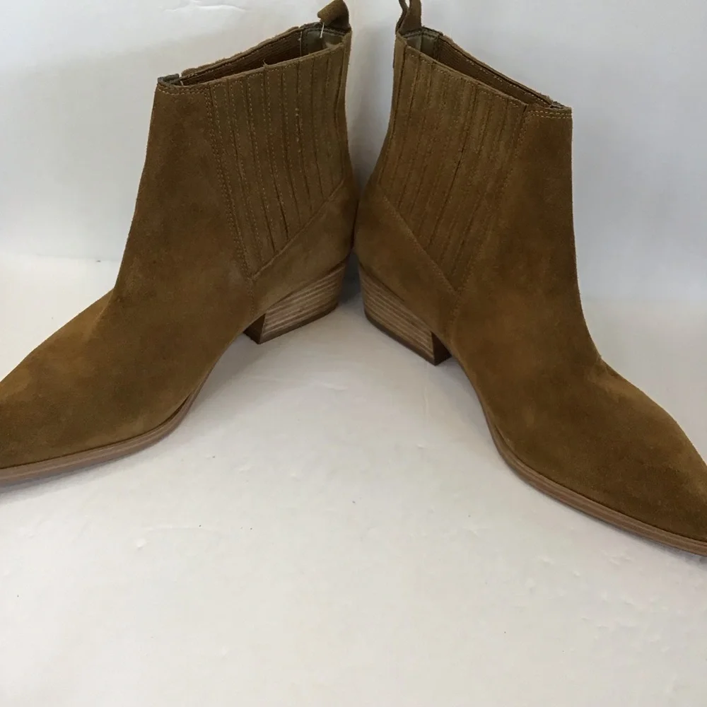 MARC FISHER Women's Tan Brown Suede Ankle Booties Boots 8.5